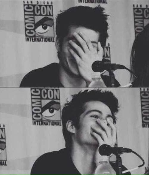 fooollyturkey's tweet photo. Aşık olmamak hiçbir sebep yok bence❤️ Gülüşü yeter👼🏻 #happybirthdaydylanfromturkey https://t.co/dxbyOLoX1H