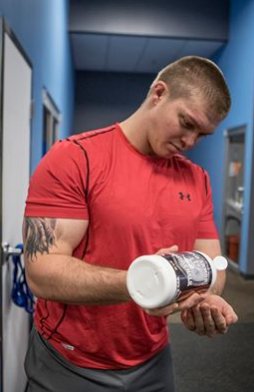 HndArmrAthletic's tweet photo. Getting a coat of Hand Armor Liquid Chalk before deadlifts, pull ups, RDLs, and banded bench. #MoreSweat #LessGerms https://t.co/GLQVg48E7K