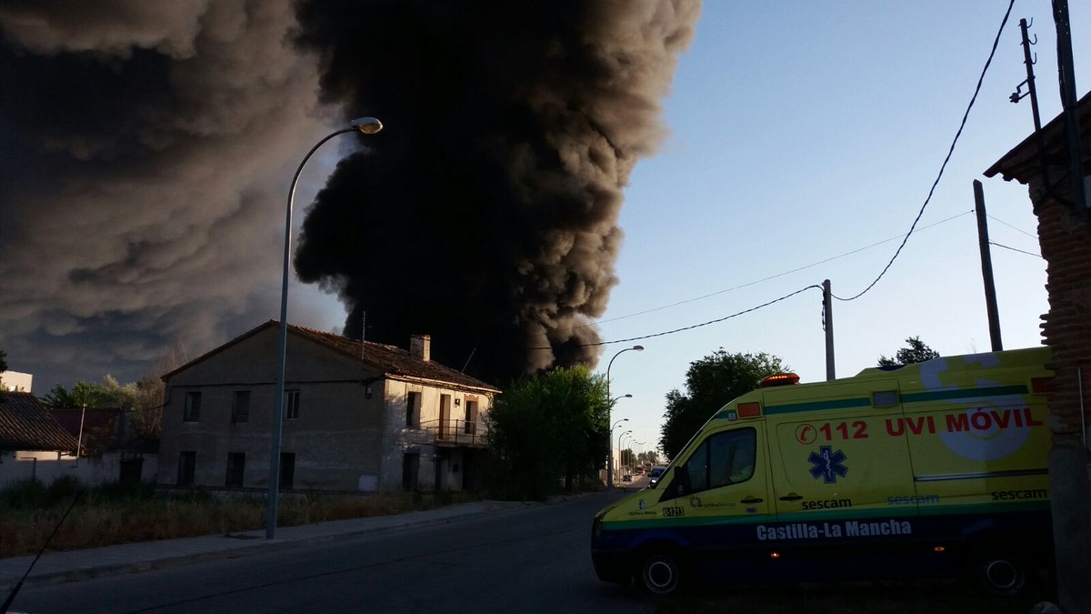 CMM_noticias's tweet image. El @gobjccm activa el #PLATECAM en el incendio de #Chiloeches @RTVCM