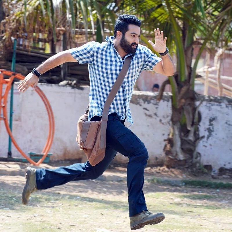 adam_bhai3's tweet photo. #Tiger Is On The #Way.... #September_01
World Wide Grand Realesing on Sep 01
Just Only For #FIVE Days Mamaa... https://t.co/iWJyKePafv