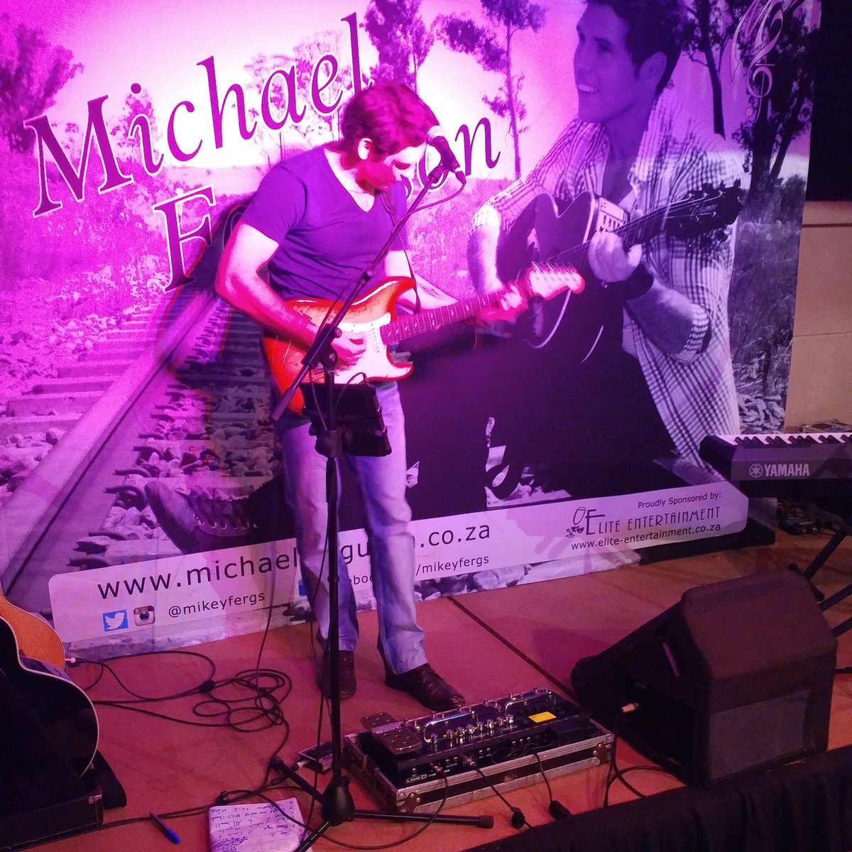 TGIF and you know what that means .........Beer Pong, Filly girls and Michael Ferguson Playing live 🎸.DON'T MISS OUT