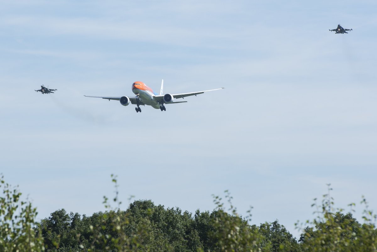 Klmオランダ航空 Twitterren お帰りなさい オレンジプライド Klmのオレンジ色の飛行機が23日にリオからオランダ代表メダリストを乗せてアムステルダムへ帰りました 次はどこへ向かうでしょうか Orangepride