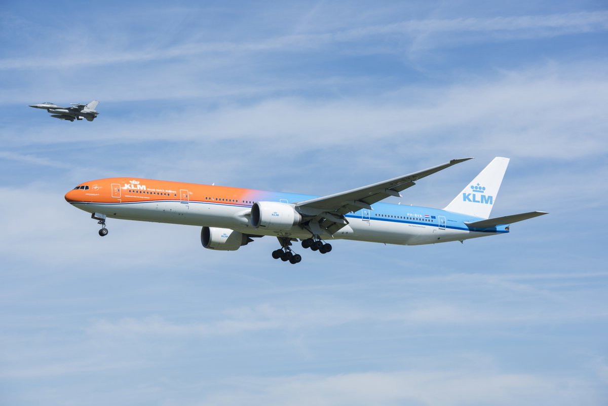 Klmオランダ航空 Twitterren お帰りなさい オレンジプライド Klmのオレンジ色の飛行機が23日にリオからオランダ代表メダリストを乗せてアムステルダムへ帰りました 次はどこへ向かうでしょうか Orangepride