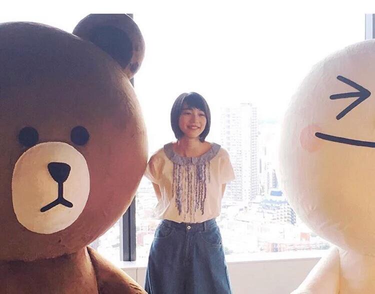 0807M's tweet photo. LINEキャラクターに負けない可愛さ!
タグ付けなれないところも可愛い\(^-^)/
#のん #能年玲奈 #VIPPress https://t.co/VId7w8ExtN