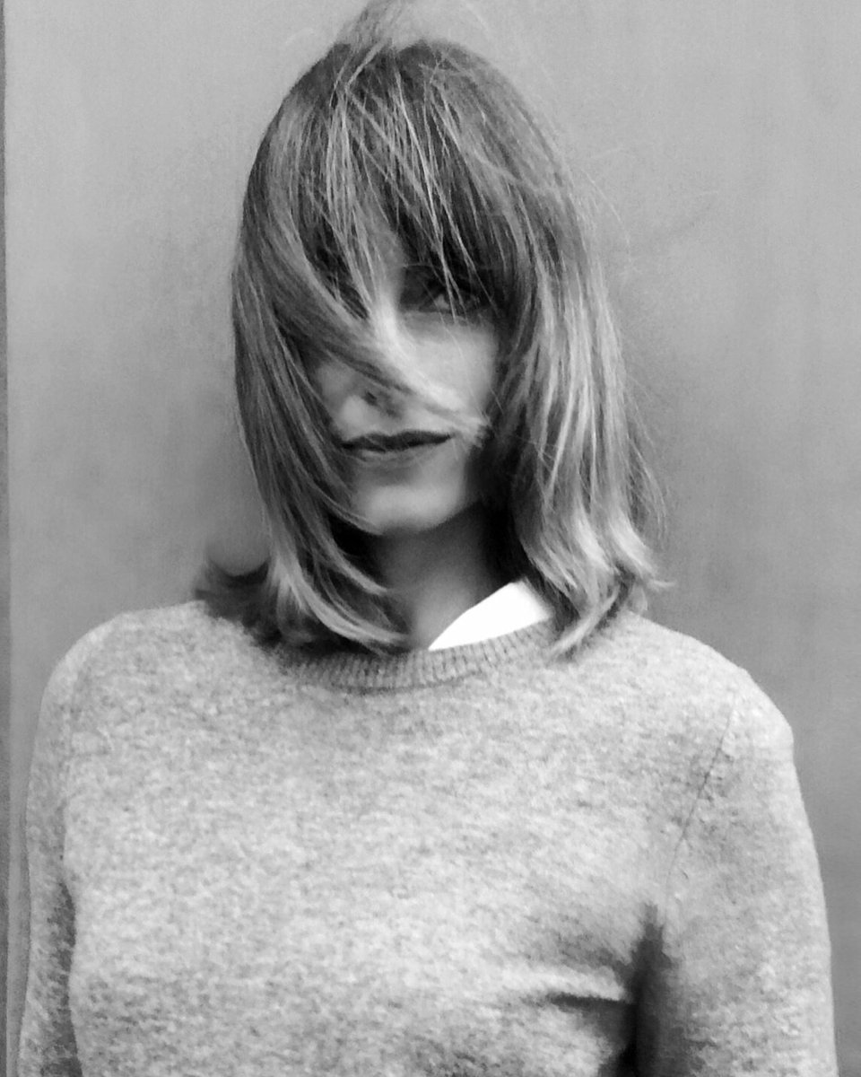 SALAKOLONDON's tweet photo. Sophie. Artist. Haircut by Jimo. https://t.co/ocG2UQi5Ge studio@salakolondon.com  Ph Jimo Salako https://t.co/aGbKJZ7B2n