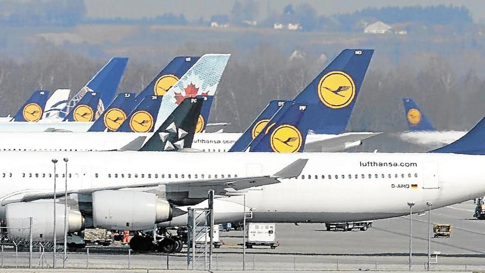 EA3EAN CARLOS Los auxiliares de vuelo alemanes suspenden la huelga