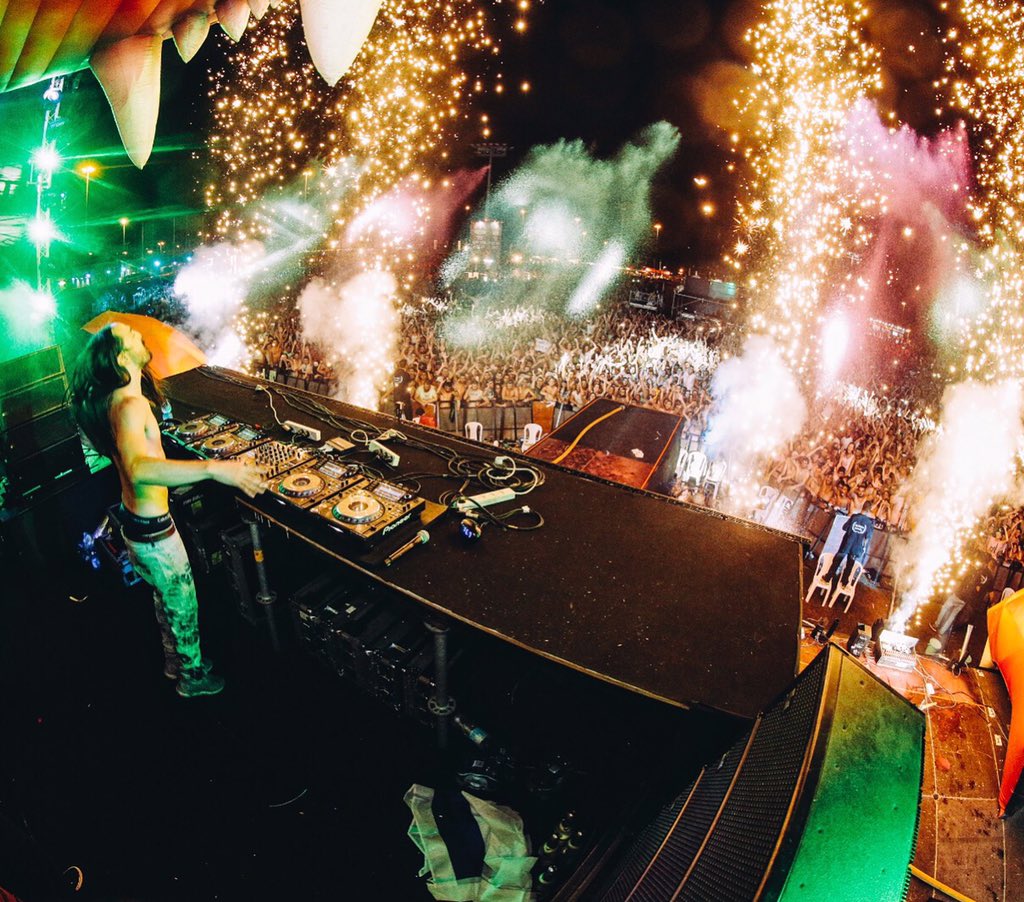 Haifa Israel 🙌 https://t.co/hCJuYIowt5