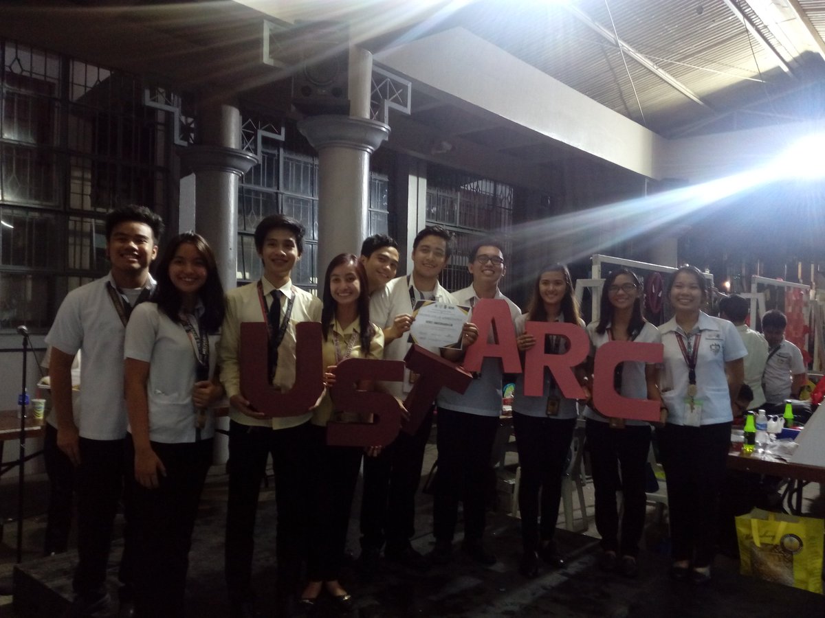 USTESC's tweet photo. HAPPENING NOW: Awarding of Certificate of Appreciation to our beloved organizations! #ENGGCON2016 https://t.co/nxX2G7gELN