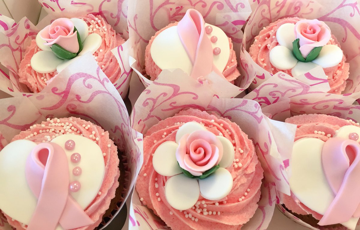 HuddleMedia's tweet photo. #CakeFriday at #HuddleHQ! Thanks @doodleguy83+money donated to @RedStarWealth's #StrawberryTea for @BCCare too! ๐ https://t.co/Hn7BPJZmmJ