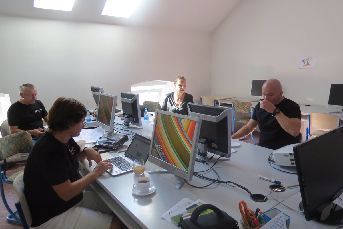 CompositeHUB's tweet photo. Evaluation of CompoHUB learning platform. https://t.co/qSJAmR5lxL