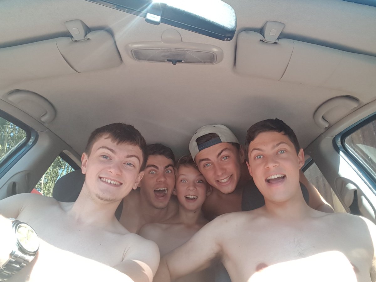 G_Gower1's tweet image. #theboys with their car selfie #1daytogo #GowersGetWed @itswillgower @Timmy_Gower @CharlieGower94 @thejackgower