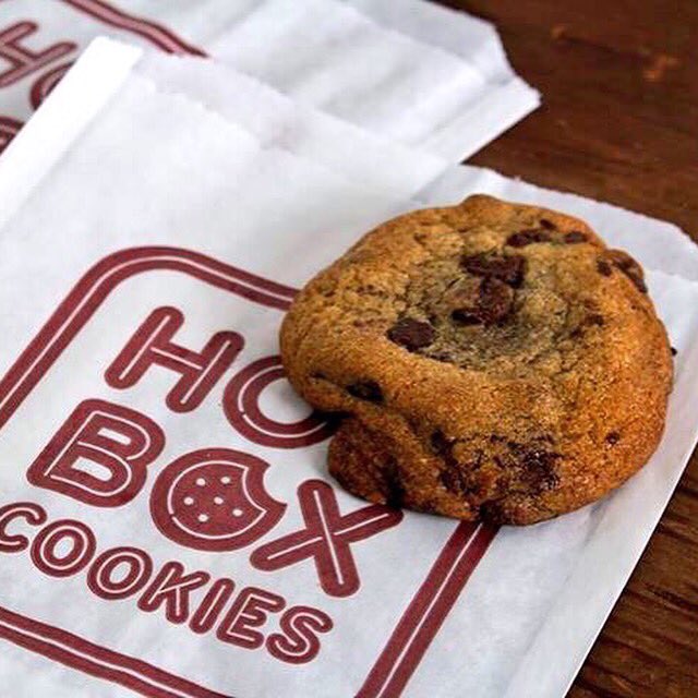 It's #FreeCookieFriday like and retweet, then show us in store today for a FREE Hot Box Cookie!