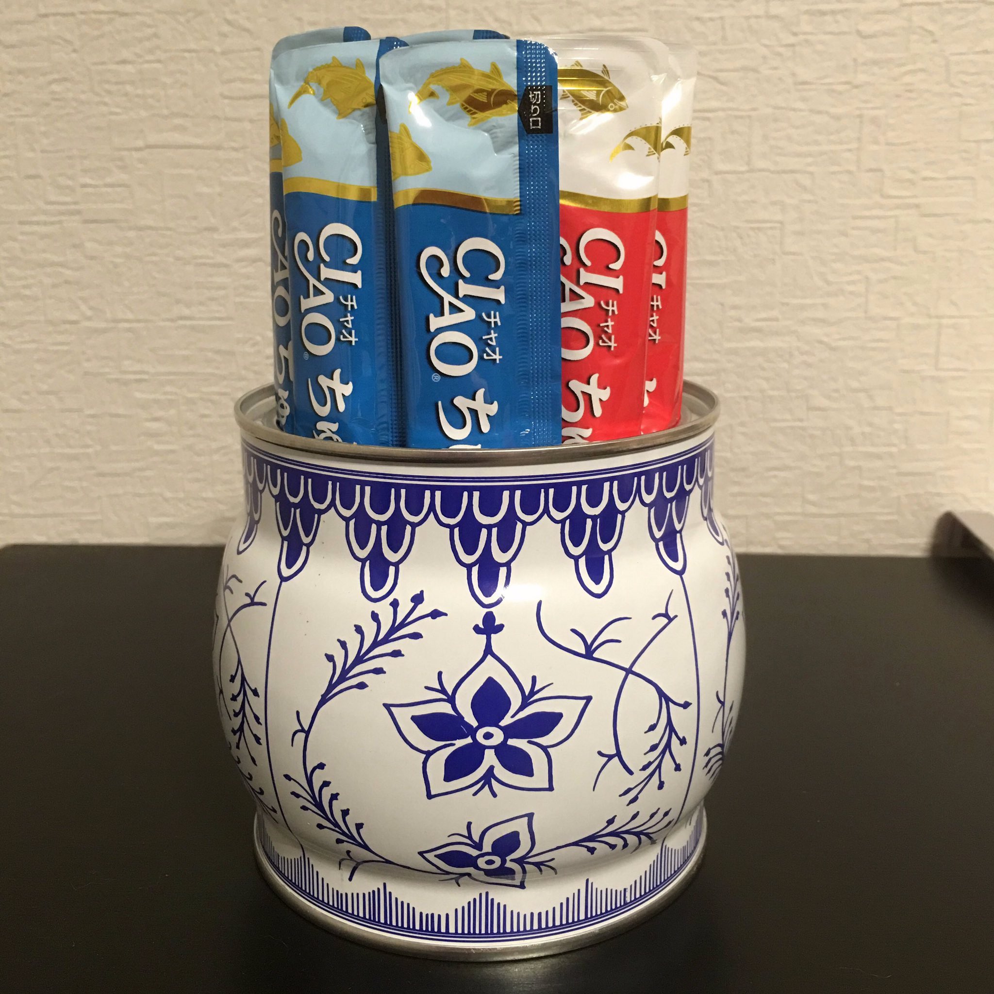 𝕄𝕚𝕜𝕒 𝕋𝕤𝕦𝕜𝕚𝕞𝕠𝕥𝕠 ここ最近 油から砂糖からお菓子 からココナッツものにハマってて このクッキー缶も コペンハーゲン ダニッシュミニクッキー というココナッツクッキーのもの 可愛いすぎるので 猫のおやつ ちゅ る の専用缶に再利用 40 𝕄𝕚𝕜𝕒 𝕋𝕤𝕦𝕜𝕚𝕞𝕠𝕥𝕠 ここ最近 油から砂糖からお菓子 からココナッツものにハマってて このクッキー缶も コペンハーゲン ダニッシュミニクッキー というココナッツクッキーのもの 可愛いすぎるので 猫のおやつ ちゅ る の専用缶に再利用 40