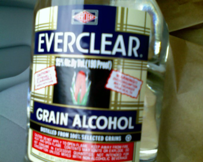 InsaneforDrinks's tweet photo. Five Fun Facts About Everclear - https://t.co/rfKjEr9vu9 https://t.co/FZA7UtZrR0