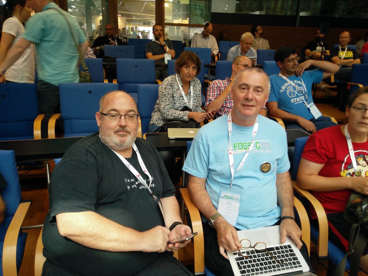 antscott's tweet image. Final @astuntech #FOSS4G2016 tally: 5 presos, 1 session chaired, 2 workshops, many badges, a few beers, a lot of fun