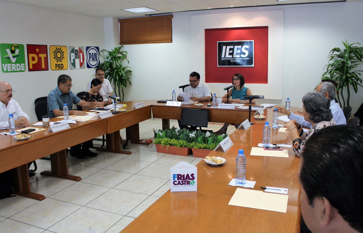 IEESINALOA's tweet photo. #Almomento  Se está llevando a cabo en el IEES, la Decimonovena Sesión Ordinaria.

#IEESINALOA #INE #APPICEEF https://t.co/TrLuOO4MEw
