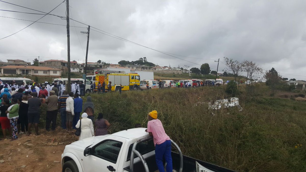 RusselMeiring's tweet photo. Bus rolls down embankment injuring approx 50 children, Umbumbulu. https://t.co/sd5peeptAM @ewnupdates @ecr9495 https://t.co/m3vtakJqPk