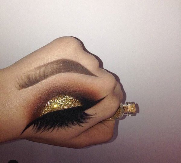 GetThemBrows's tweet image. This is what you call talent 😍