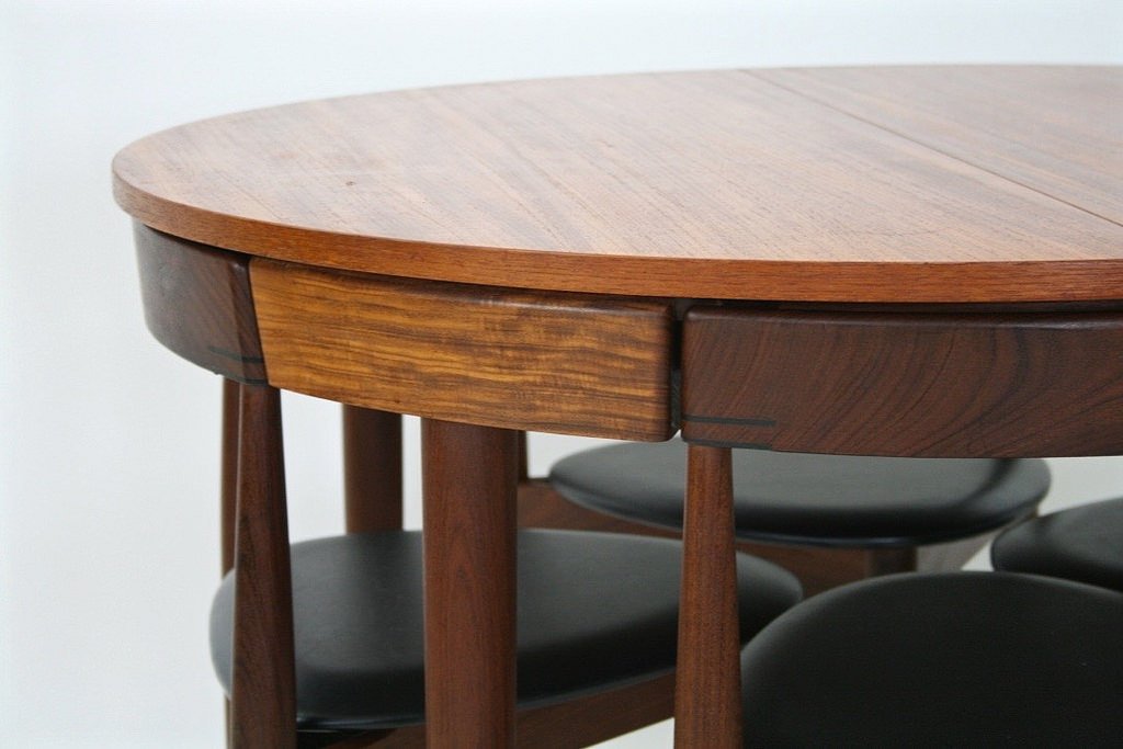 mojoreserve's tweet photo. NEW IN STOCK!!! VINTAGE 1970s TEAK FREM ROJLE DANISH DINING TABLE AND 4 CHAIRS https://t.co/l59SjC4WcF https://t.co/AXxxn4Ul4U