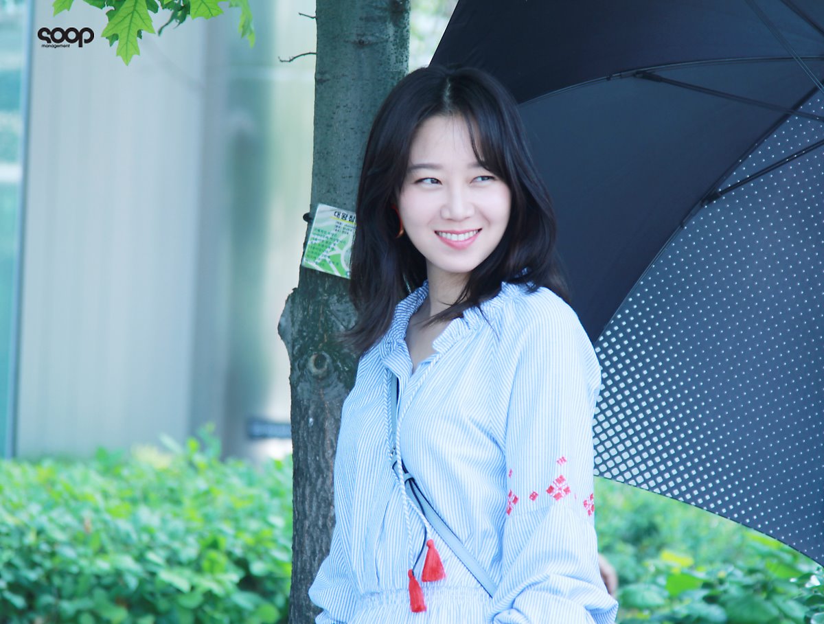 gonghyojin_ina's tweet photo. Aww... too cute and adorable 😍😍💕

#질투의화신 #JealousyIncarnate 
#GongHyoJin #공효진 #KongHyoJin

👉 https://t.co/ctf8YhoJ0p https://t.co/HFXpLpdCx5