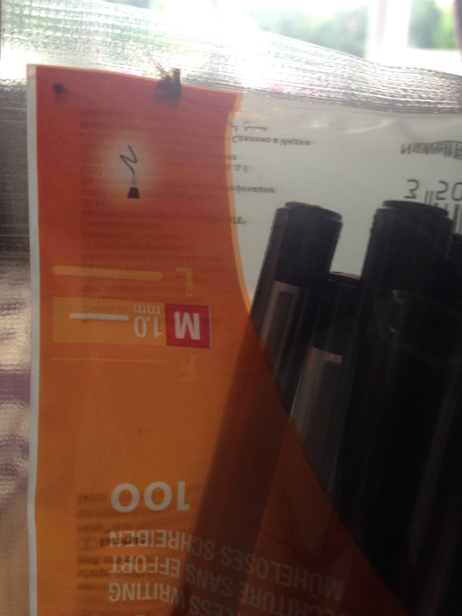 _itslibs's tweet photo. So apparently @PaperMate are giving out freebies with their pens... As I have found a dead fly in my packet of pens https://t.co/P0GtLEEh4U