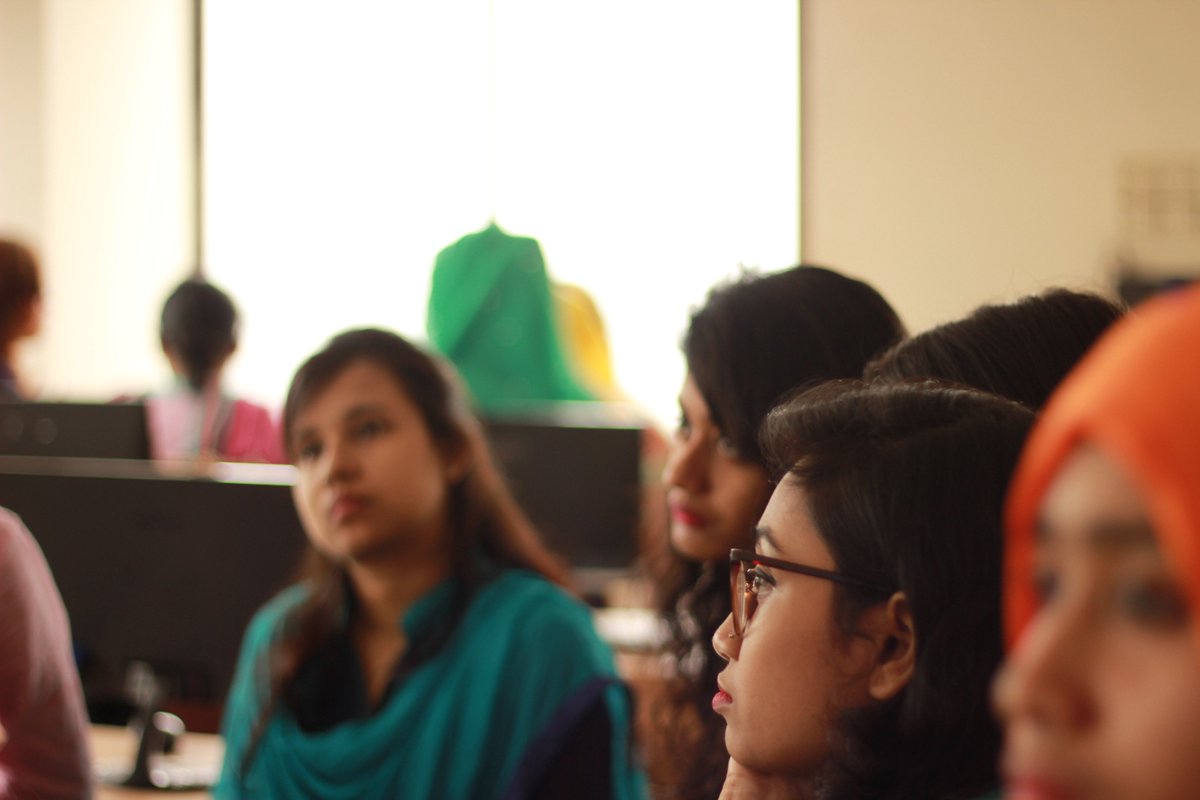 AsmaSwapna's tweet photo. Its just started #MozGirls InnititationDay in BD @mozillaBD @MozParticipate @WoMozilla Read https://t.co/dPS5L1TDx6 https://t.co/9WSGofkVd0