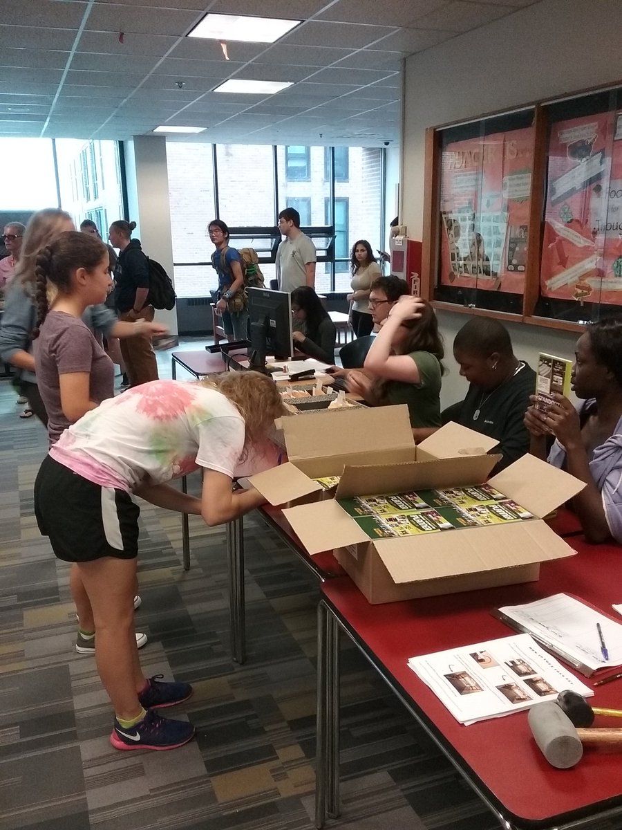 Welcome new students to L/L #uvmrlc #uvm #uvmllcenter #uvmartsinitiative #uvmglobalvillage #UVM2020