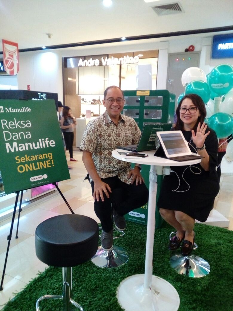 ManulifeRD's tweet photo. Masih ada waktu beberapa jam lagi hari ini untuk berbincang soal Reksa Dana + #klikMAMI. #SekarangAja mampir. :) https://t.co/cDoBdEJVN4