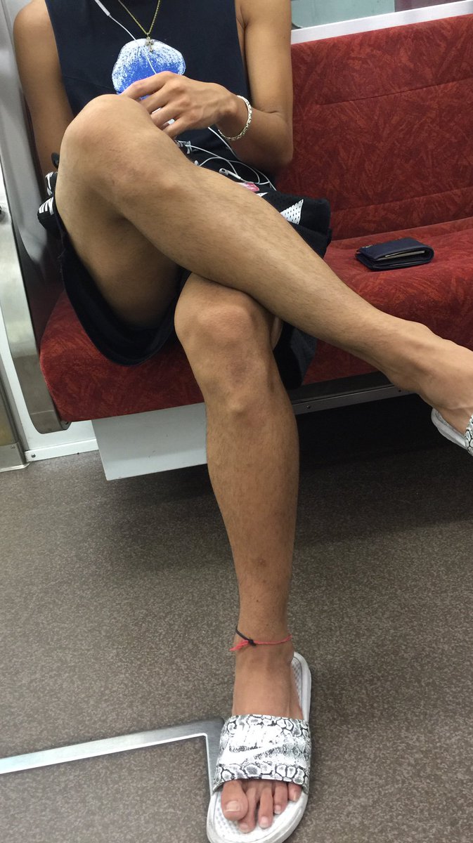 フェラ亀頭責め好き 名古屋 電車でのイケメンノンケ 写真だとわかりづらいけどパンツ見えてた T Co Glalhh2vxa Twitter