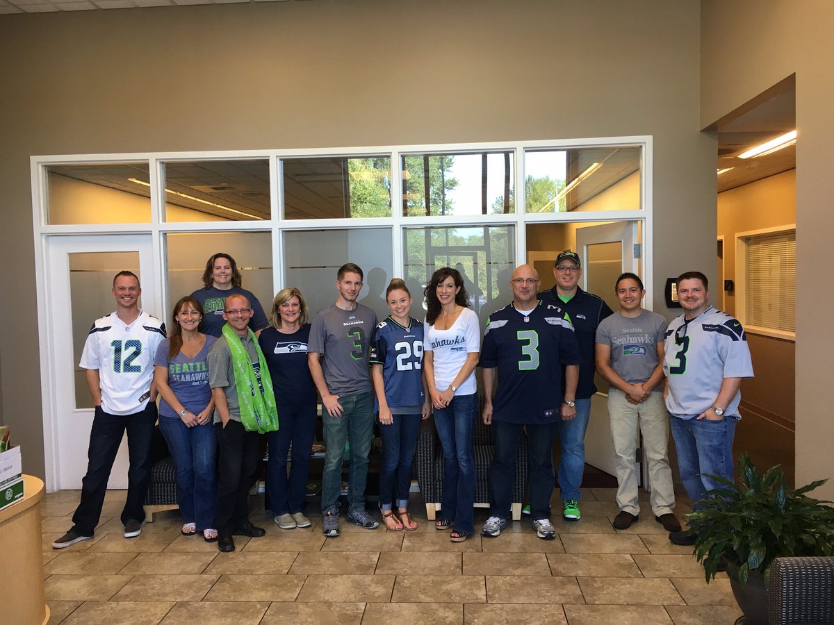 Prime_Electric's tweet photo. Great Seahawk win yesterday! Our Seattle team was pumped for the game and had a little margarita party to celebrate! https://t.co/0ugwEOLAMW