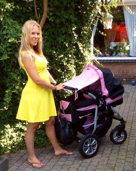 Sexy #mama https://t.co/iqbt4OYqQd<a href="/tag/mama"class="tags">#mama</a>