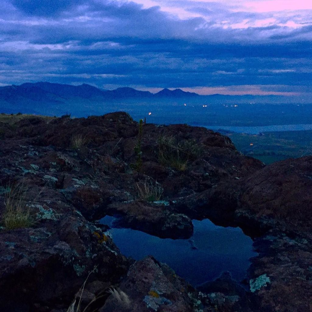lovestorun100s's tweet photo. In case you were wondering why I get up at 4am #colorado #northtable #mountain #sunrise #j… https://t.co/JExx2CCxPJ https://t.co/AMgDNucaN3