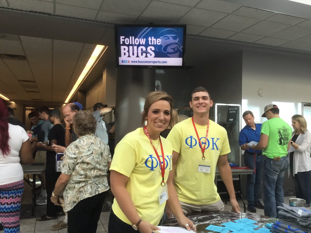 Blinn_Hensley's tweet image. Yea for Phi Theta Kappa!  Great spirit!  Great intelligence! @BlinnCollege