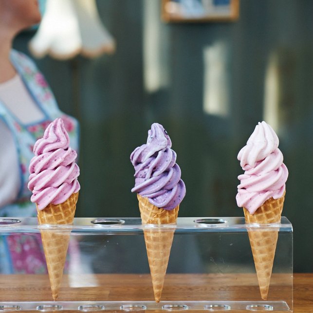 It's also your last chance to grab one of <a href="/ScoopsyDaisy/">Scoopsy Daisy</a>'s handmade Fresh Fruit Ice Creams at #ModelMarket. Go NOW.