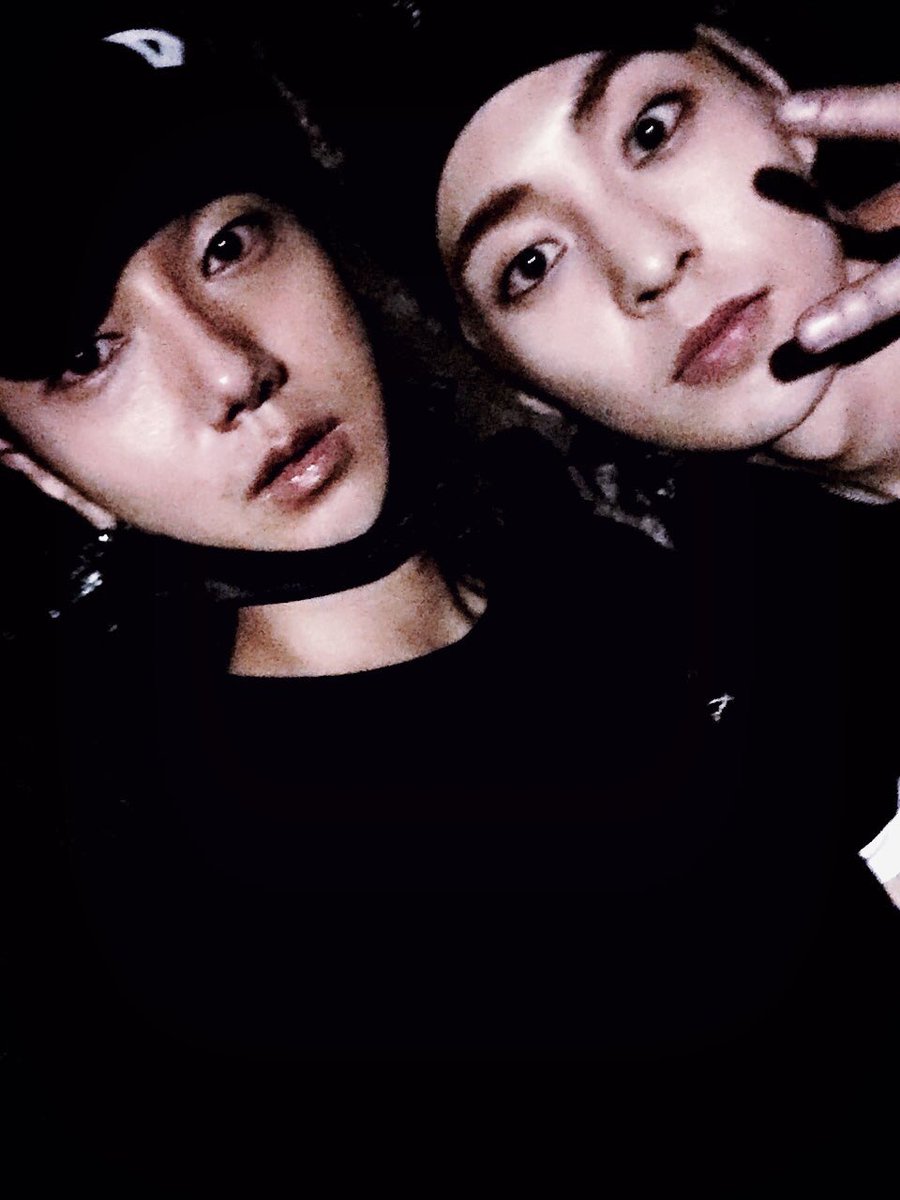 XIUPID's tweet photo. 진짜 냥이같다(=∵=) https://t.co/A7MSNSEzD3