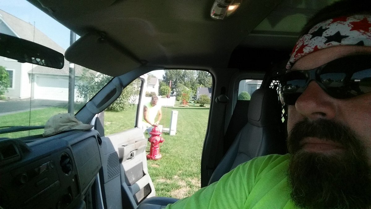 ecwatrk28's tweet photo. Double Chucked hydrant truck 78. Up north baby. Rest assured, the hydrants are in working order! #waterworker #ecwa https://t.co/tbA1s2hcbb