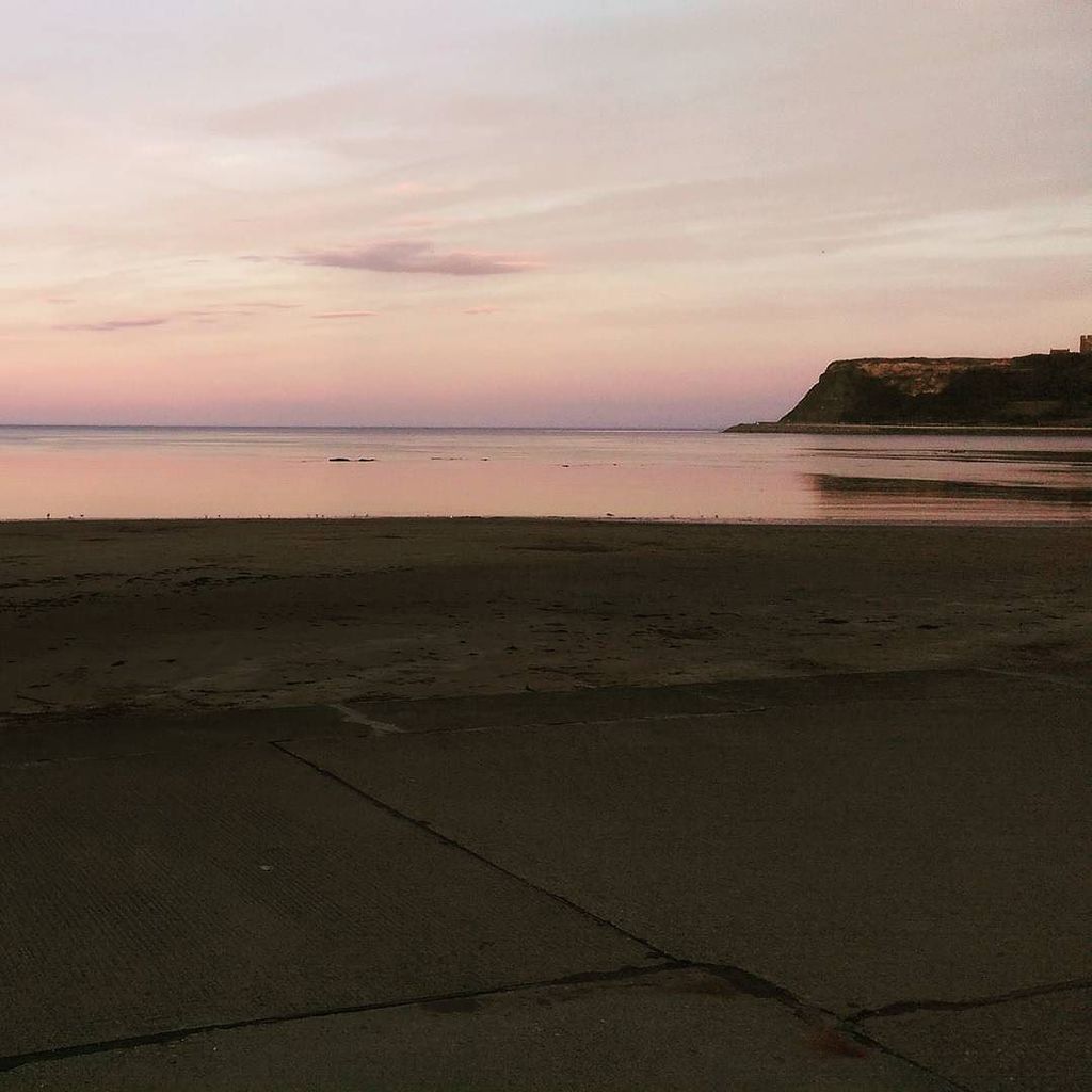 Beautiful sky tonight taken on my phone doesn't do it justice
#scarboroughnorthbay #scarbo… ift.tt/2bvDXNr