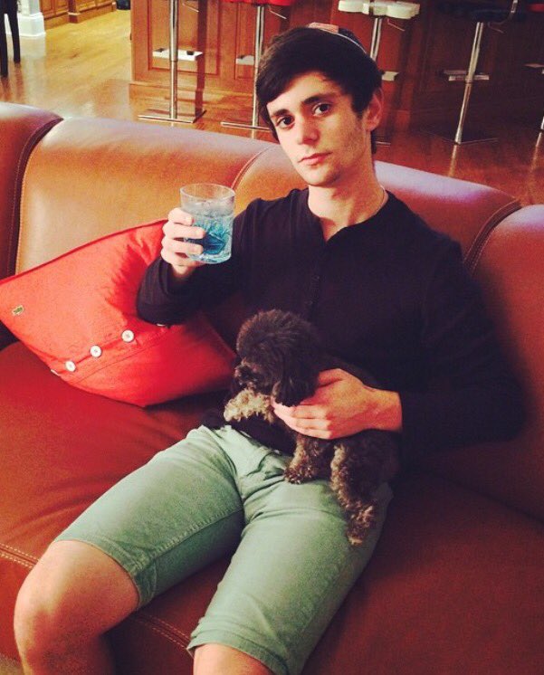 lukepeterson_'s tweet photo. #NationalDogDay https://t.co/4XIFbDrM9H