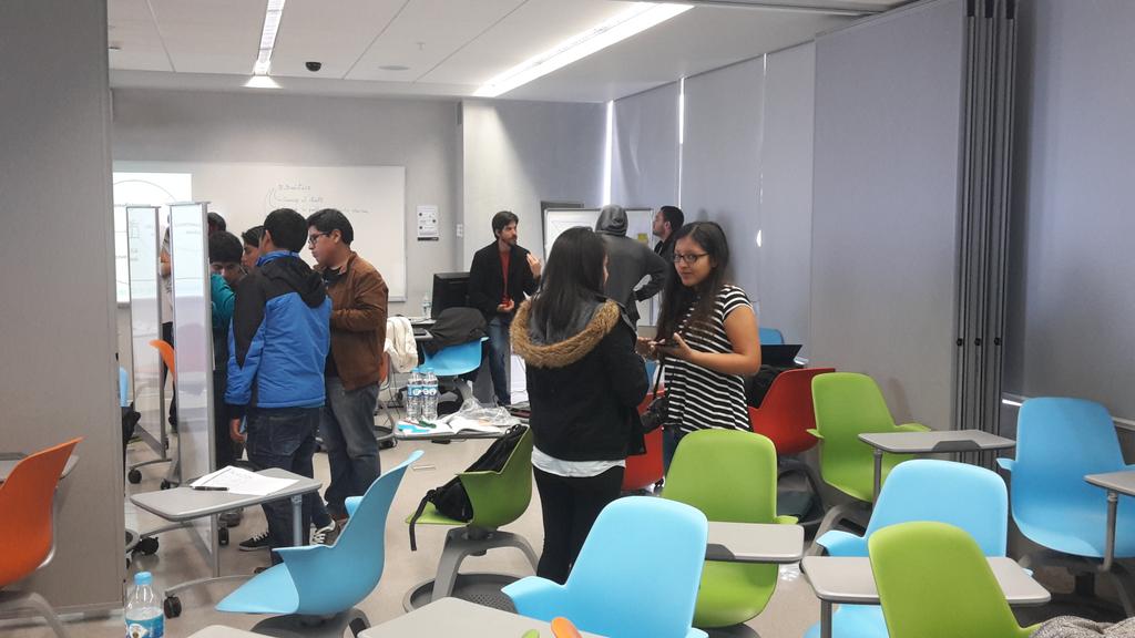 JaimeAranda127's tweet photo. 3era sesión de #PiscinaLab #SUP4 con el @cidepucp #designthinking #leanstartup #entrepreneurs https://t.co/SoousTMGd7