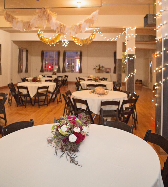 Start planning your next event at #TheParamountRoom 🎉
Wood floors, big windows &amp; bar is perfect for any occasion!