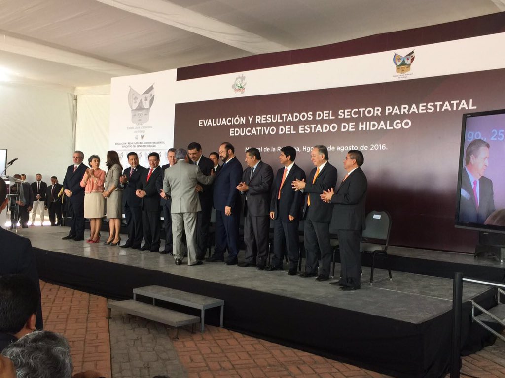CONALEP_HGO's tweet image. @hidalgoconalep1 y @CosteiraCruz en la Presentación y Evaluación de Resultados #educaciónhidalgo