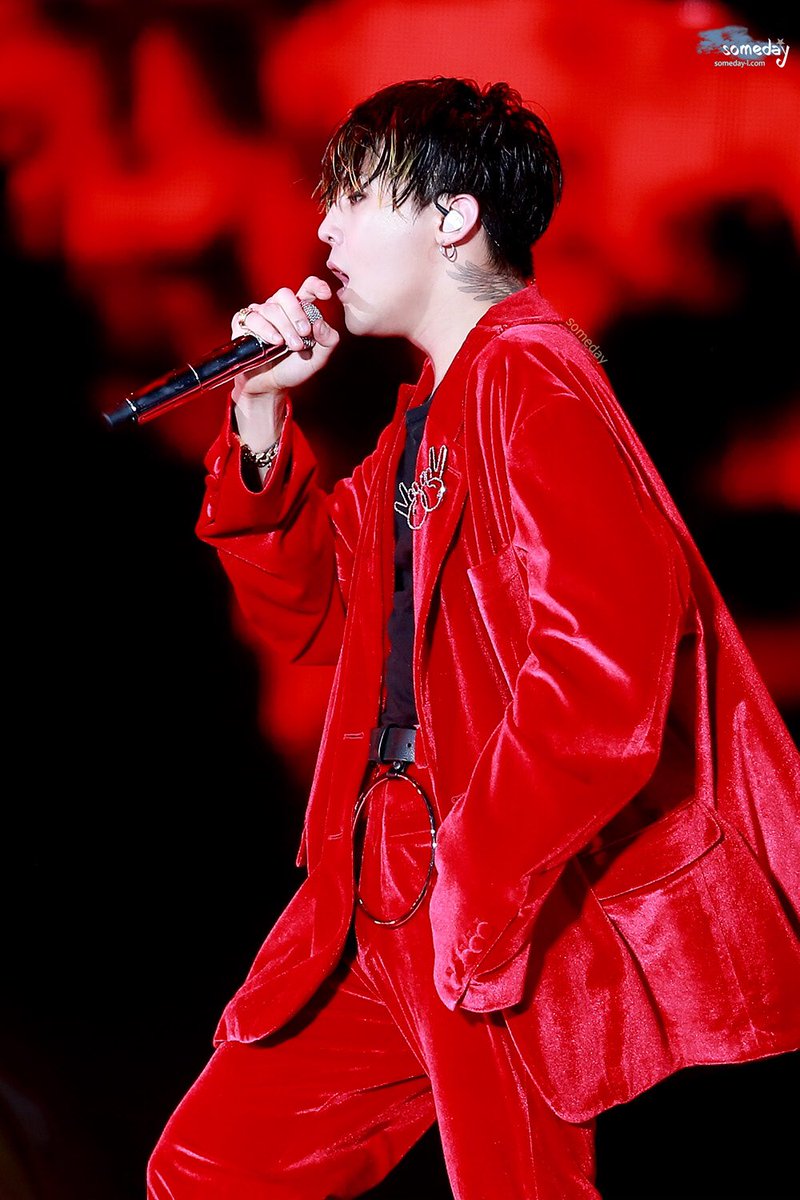 20160820 G-Dragon Baby HQ 4P 🐲 👑💕
#bigbang10theconcert #BIGBANG10 
#gdragon 
#0TO10