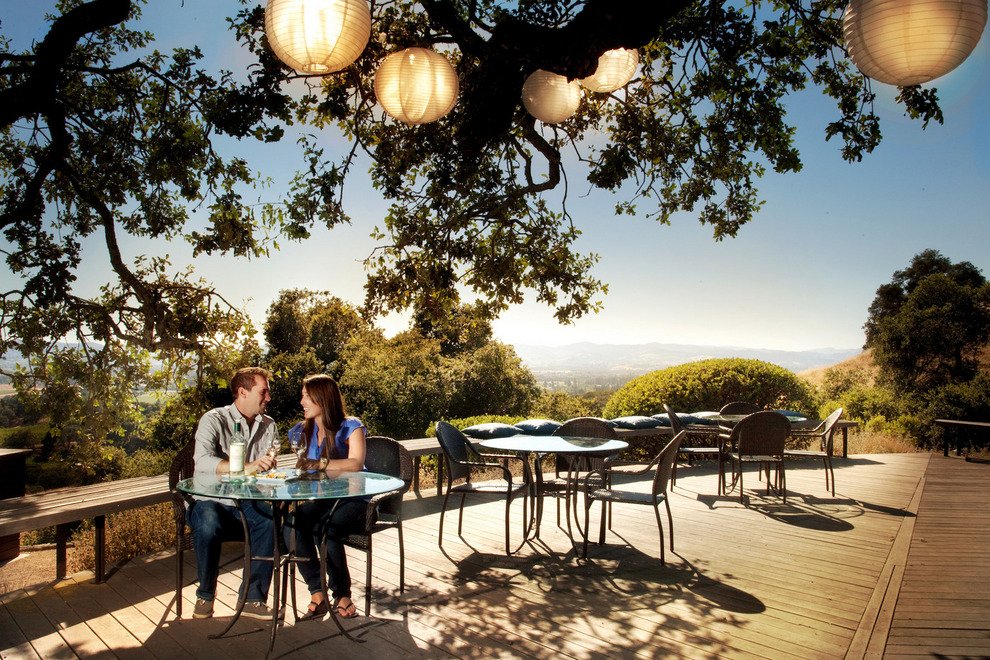 Two Sonoma County wineries lucky winners of @USATODAY's @10Best Readers' Choice Awards! sonomamag.com/two-sonoma-cou…