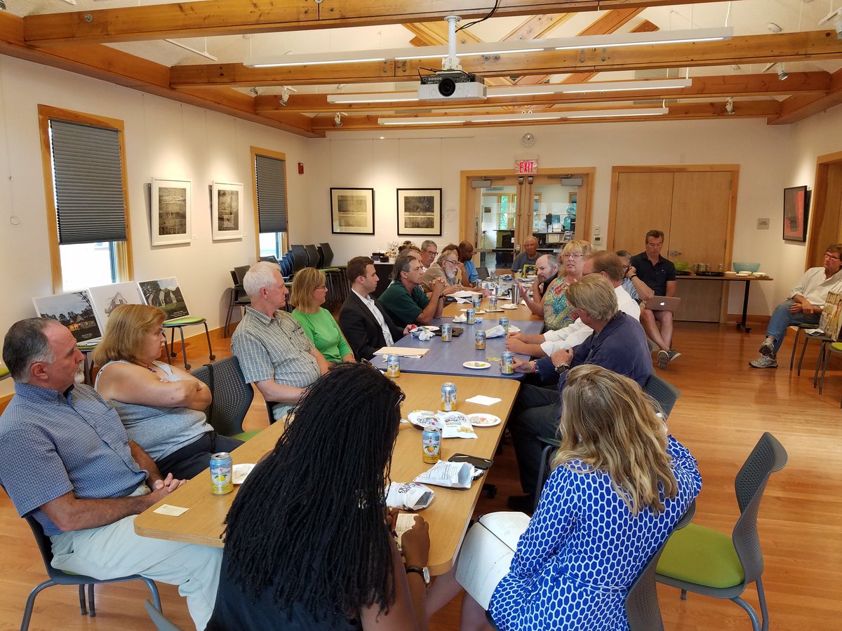 .@CKornegayDHCD meets w/ IHT partners, stakeholders &amp; community members to gain insight into the MV housing crisis.