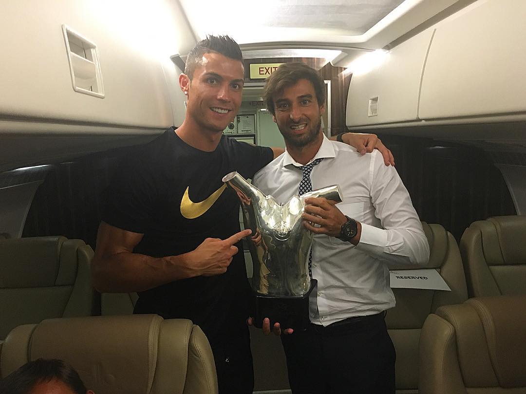 TheNassrZone's tweet photo. Cristiano Ronaldo With Family & Friends #BestPlayerInEurope https://t.co/tOVzSmFdyH