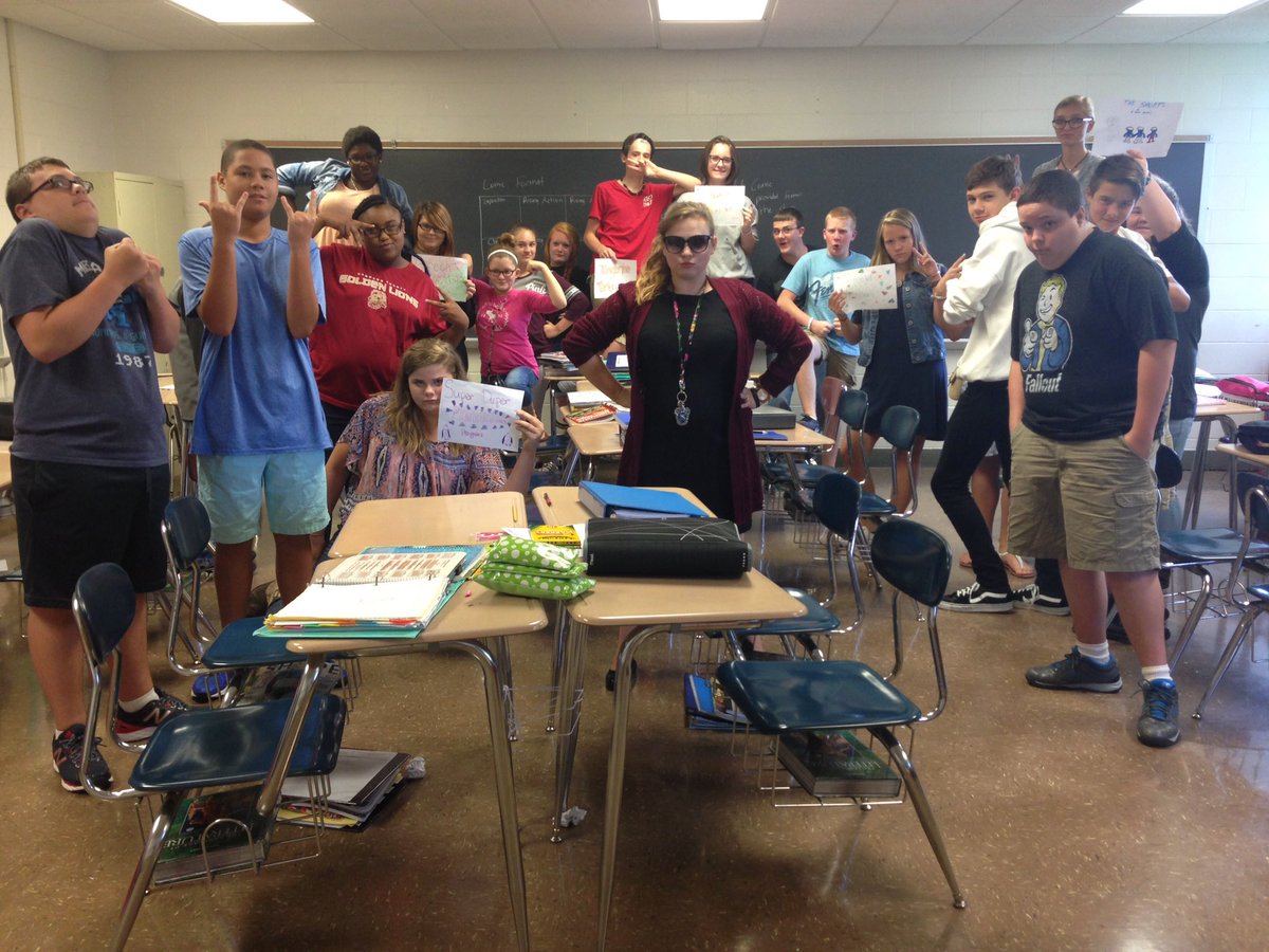 mrs_saylor's tweet image. In Ms. Burchfield&apos;s class we don&apos;t play around with group work. We do cooperative learning. @KaganOnline #weeklychat