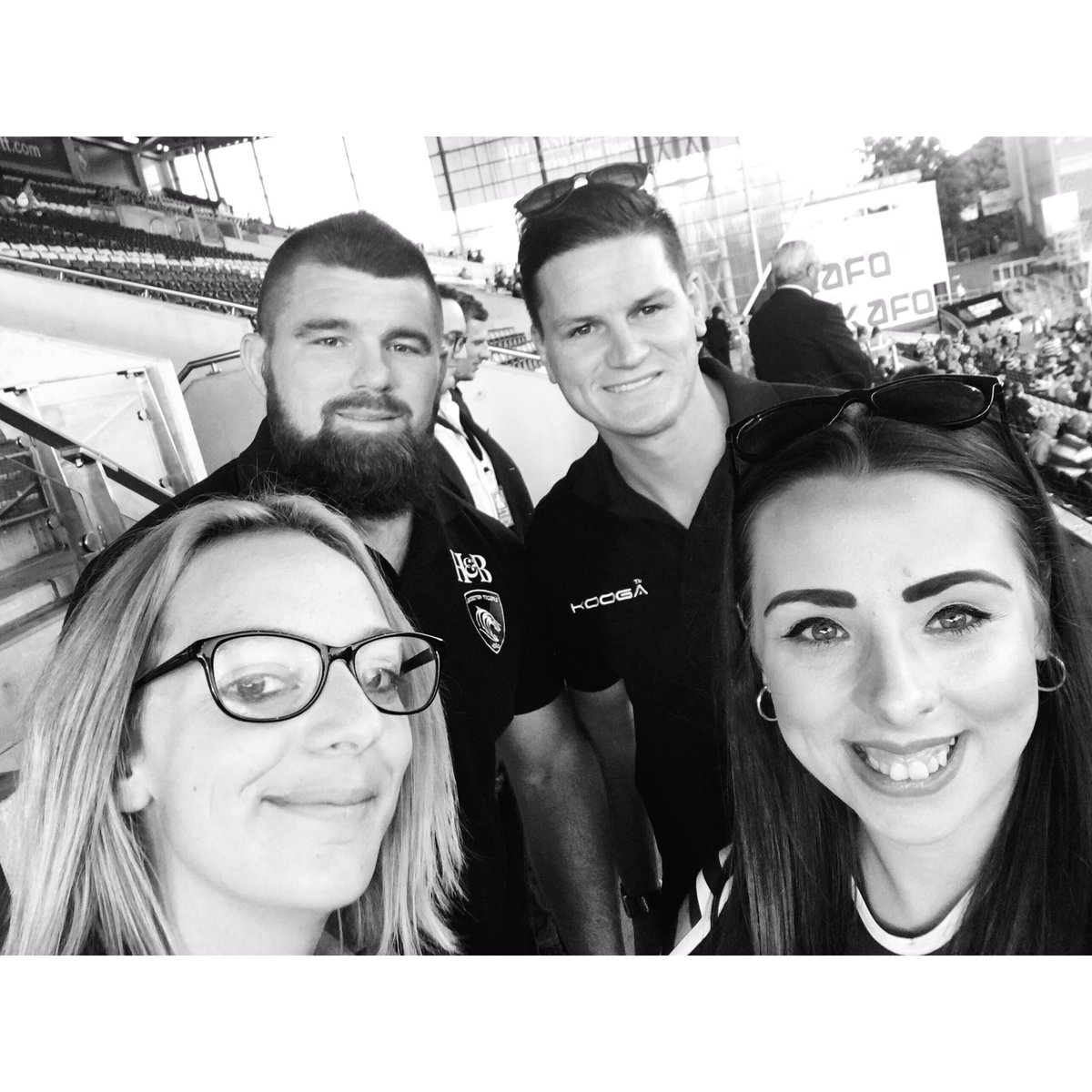 jasmineeeex's tweet photo. #Tigers 😍🐯 @FreddieBurns https://t.co/c7CKFIUa6U