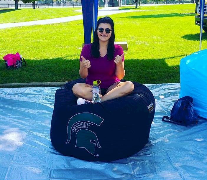 myxorbee's tweet image. We're at Move-In Day at #MSU. Stop by to get a comfy chair for ur dorm - bit.ly/2bUVdfz #gogreen #MSUXorbee