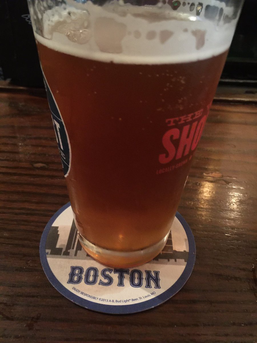 Kicking off a beantown weekend <a href="/ITBoston/">Intermission Tavern</a>