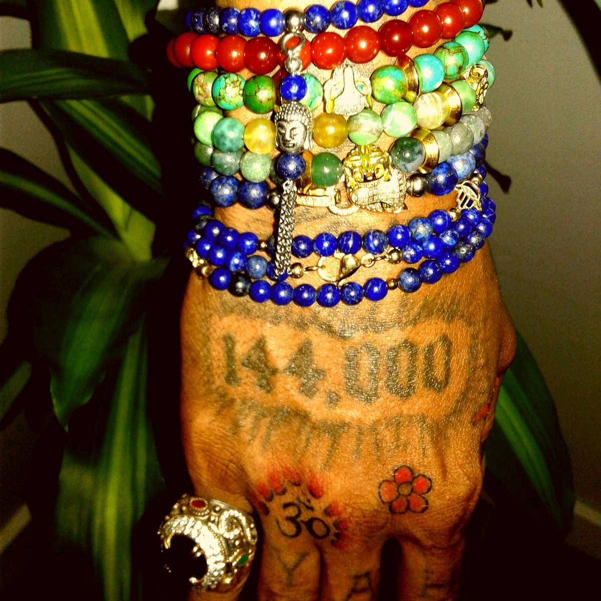 Lord_Ra_Krishna's tweet photo. wE rOCK GODLy jEWELS LiKE tHE pRiNCE's, BUDDHa's aND pHARAOHS wE are... #iNdigomovement https://t.co/g9SUDmuRmo